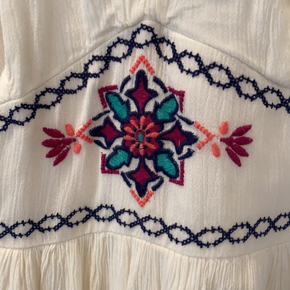 Hollister XS halter off white sundress - Picture 3 of 7